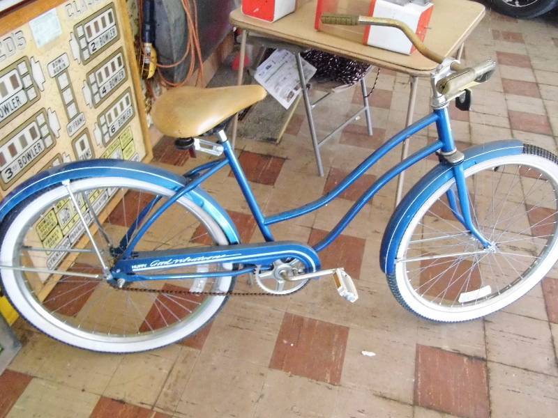lot 68 image: Huffy Bike
