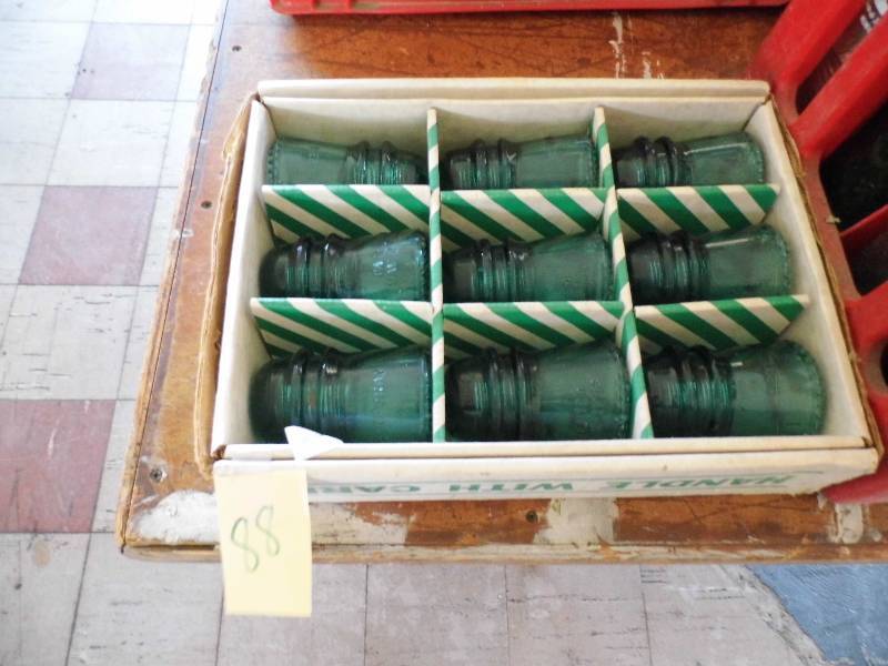 lot 88 image: 9 Insulators