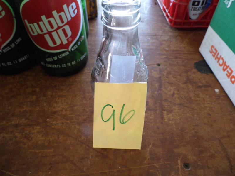 lot 96 image: 7 oz Pepsi Bottle