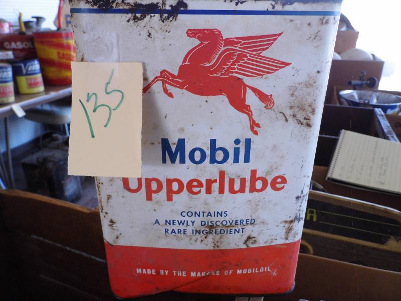 lot 135 image: Mobil Superlube Can