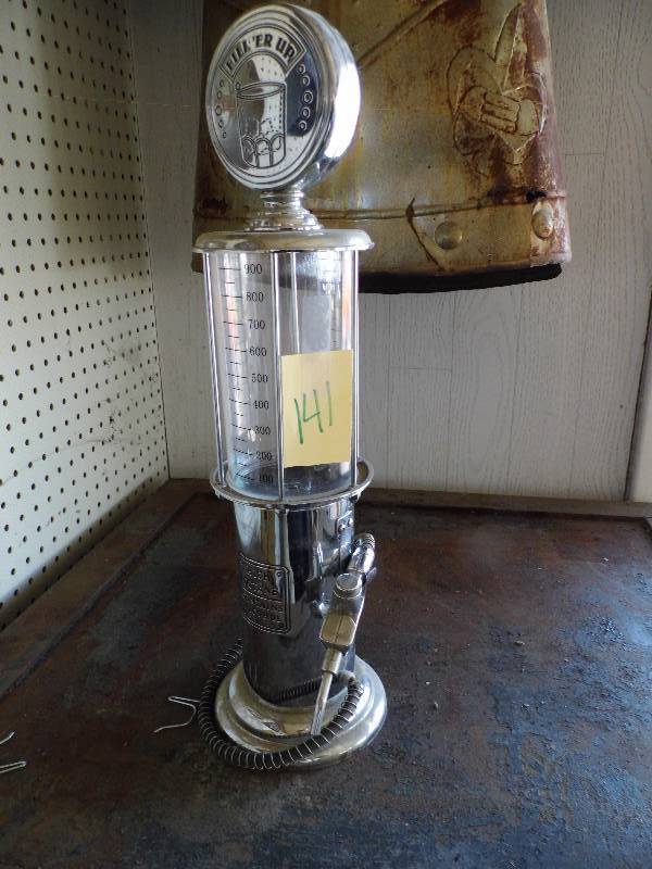 lot 141 image: Decanter