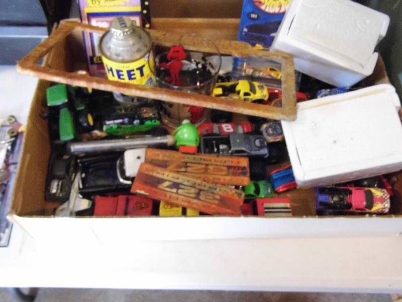 lot 175 image: Matchbox Cars and More