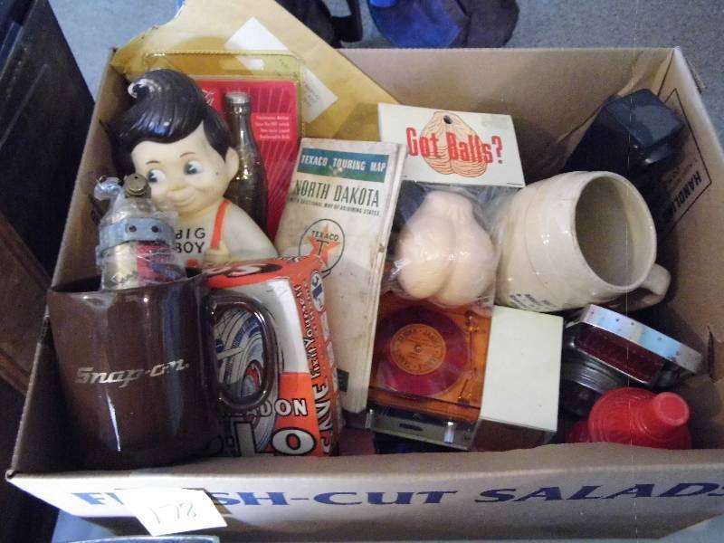lot 178 image: Collectibles - Fire Extinguisher - Big Boy