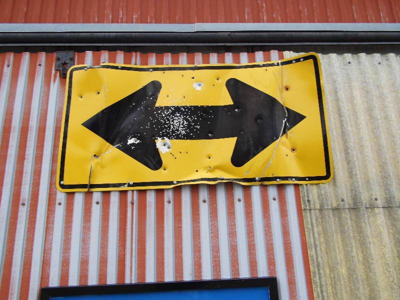 lot 320 image: Sign