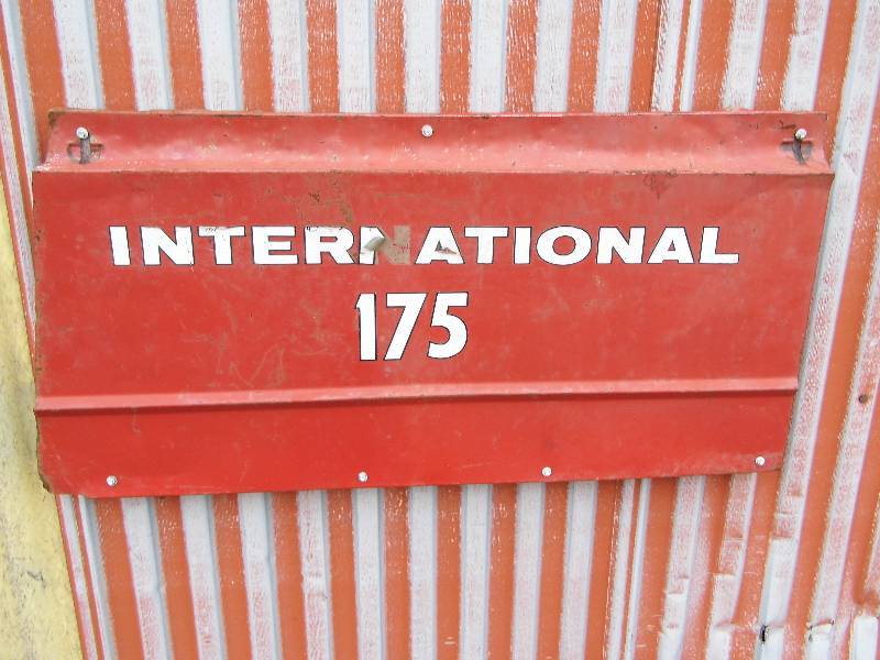 lot 324 image: International 175 Sign