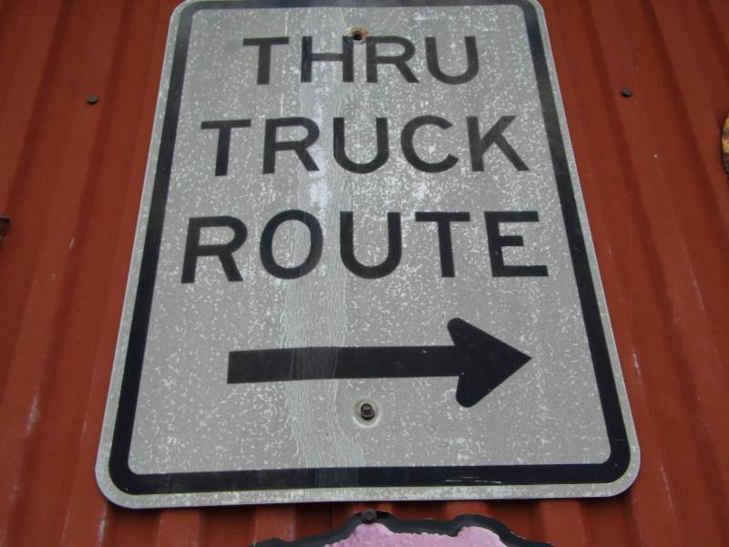 lot 330 image: Thru Truck Route Sign