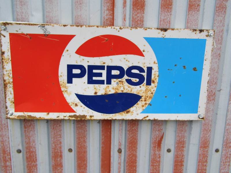 lot 336 image: Pepsi Sign