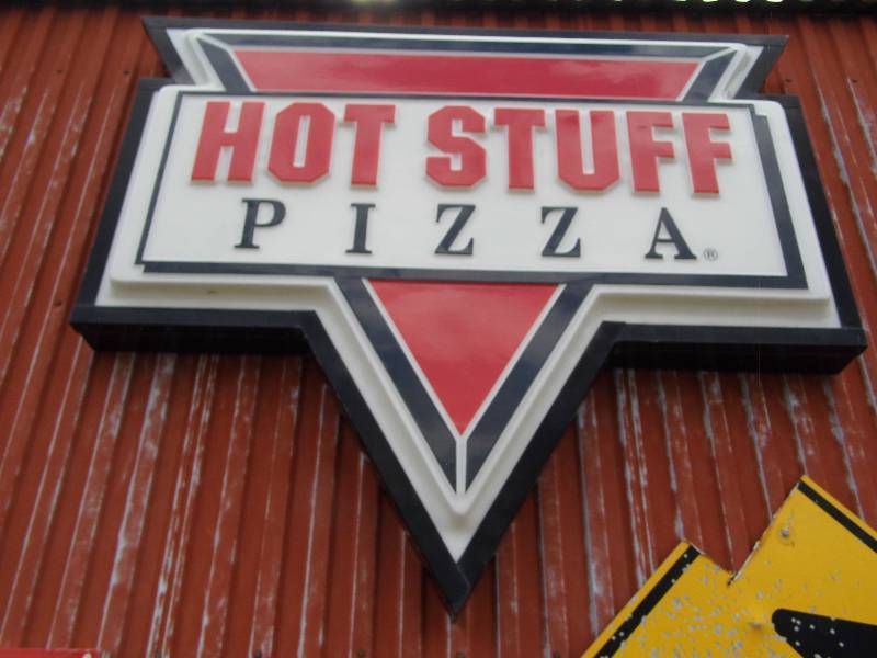 lot 341 image: Hot Stuff Pizza Sign