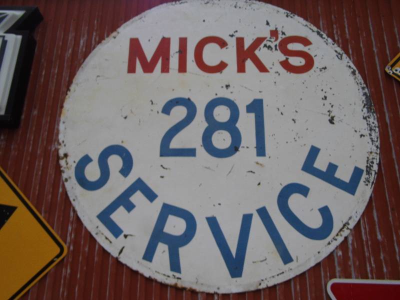 lot 343 image: Micks Service 281