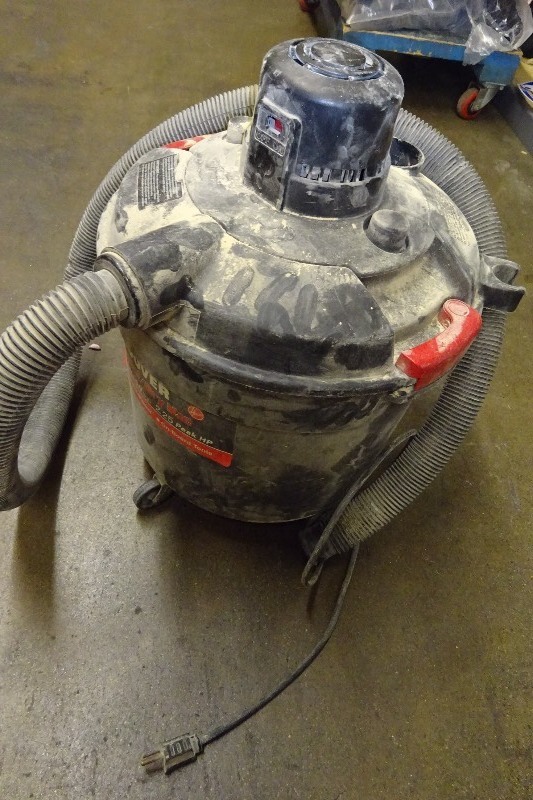 Hoover 6 gallon Vacuum