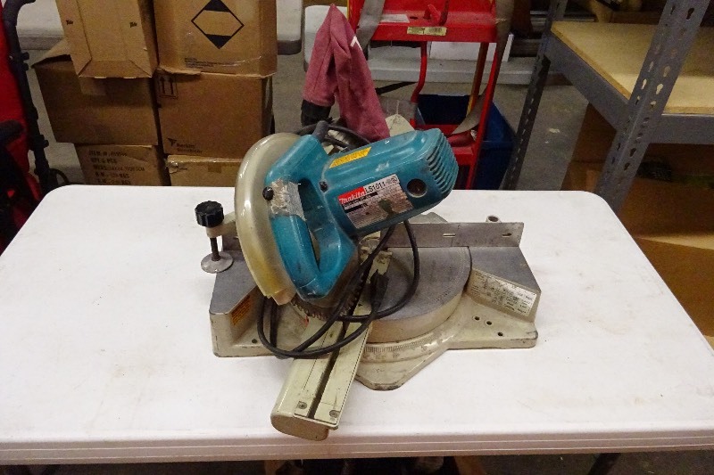 Makita compound Miter saw
