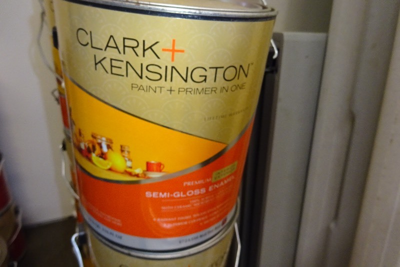 Clark Kensington Semi gloss enamel red tint base