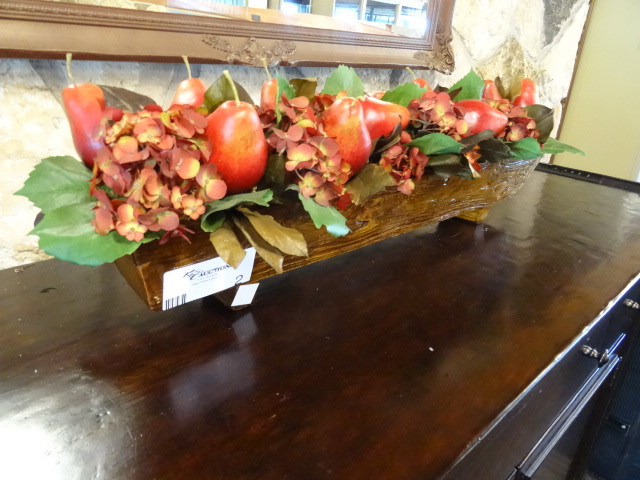 lot 2 image: Artificial Flower and Fruit Center Piece