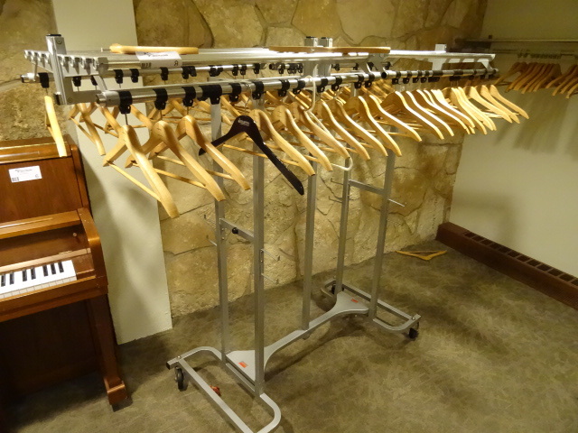 lot 8 image: Coat Rack on Wheels
