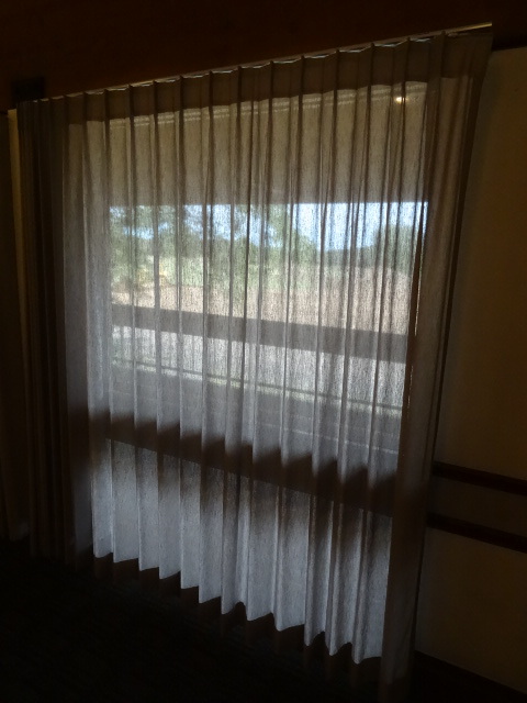 lot 27 image: Window Blinds 4 Section.