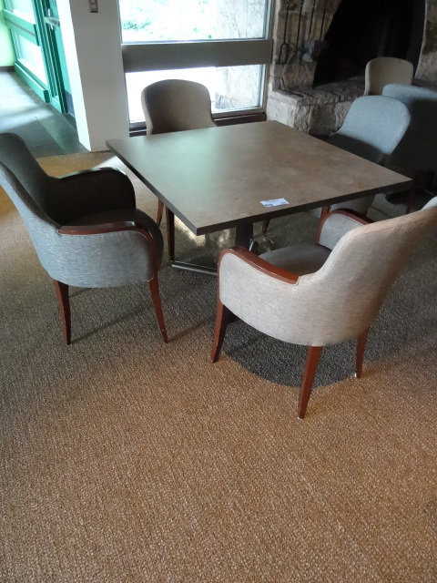 lot 39 image: 42 X 42 Metal Base Table with 4 Chairs