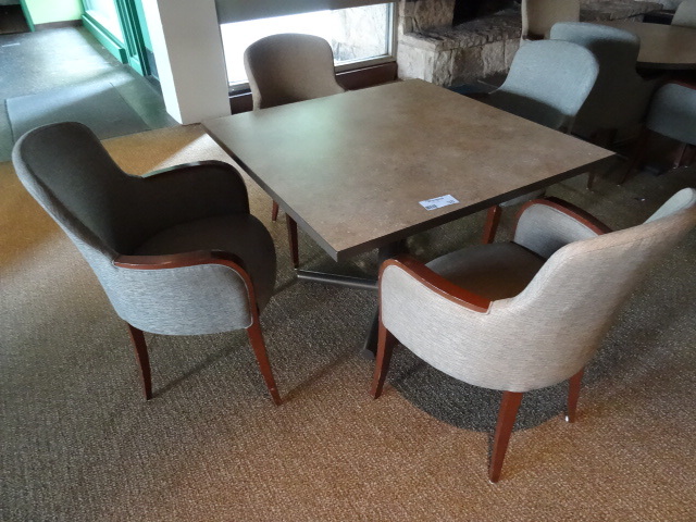 lot 40 image: 42 X 42 Metal Base Table with 4 Chairs