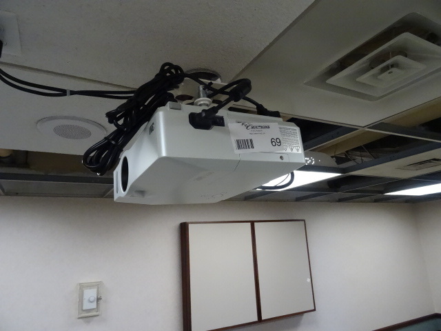 lot 69 image: 3M X 66 Projector No Remote