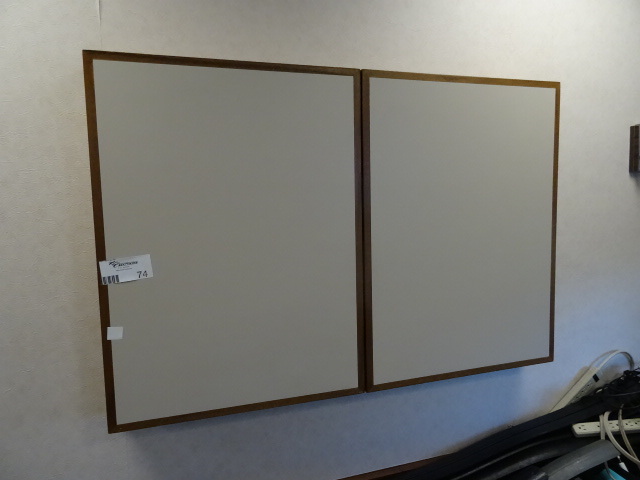 lot 75 image: 48 X 32 Wall Hanging Presentation Board