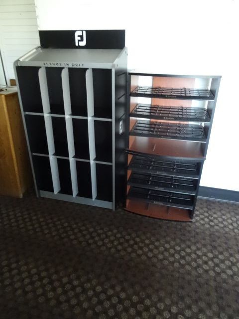 lot 79 image: Misc Golf Related Retail Fixtures