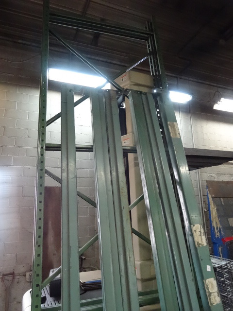 lot 3 image: Pallet Rack Section