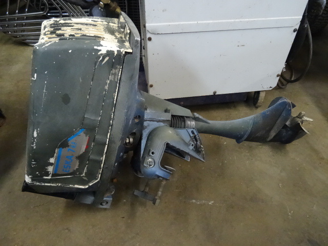 lot 8 image: Eska 7 hp. Outboard Motor