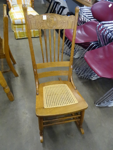 lot 18 image: Vintage Wood Rocking Chair