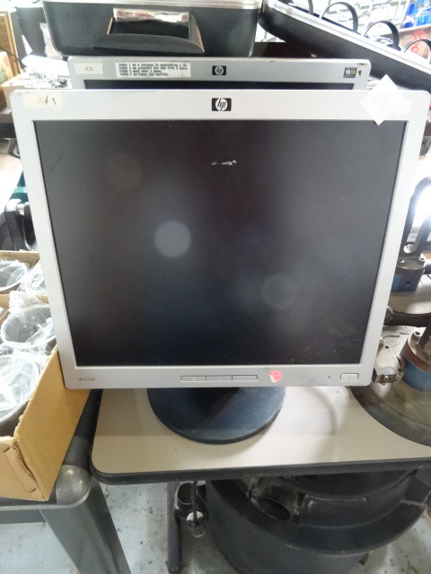 lot 73 image: 2 Computer Monitors HP L 1706  17