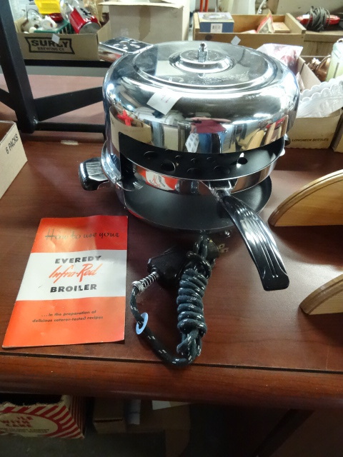 lot 91 image: Eveready Infra Red Broiler,