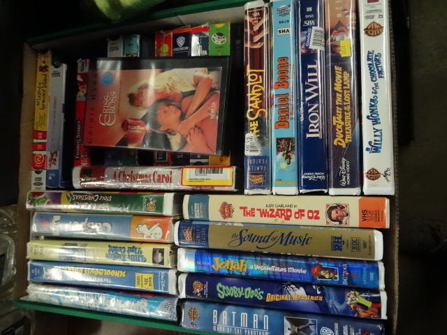 lot 103 image: Misc Kids VHS Tapes