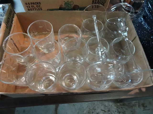 lot 149 image: Misc Glasses