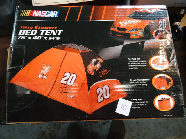 lot 152 image: Tony Stewart Bed Tend 76 X 40 X 34