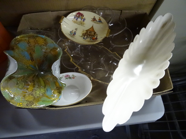 lot 176 image: Misc Collectible Glassware