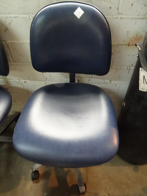 lot 214 image: Office Chair On Wheels