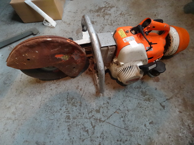 lot 224 image: Stihl TS 360 Chop Saw 12 2 Cycle
