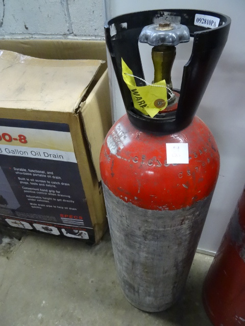 lot 238 image: CO2 Tank Aluminum