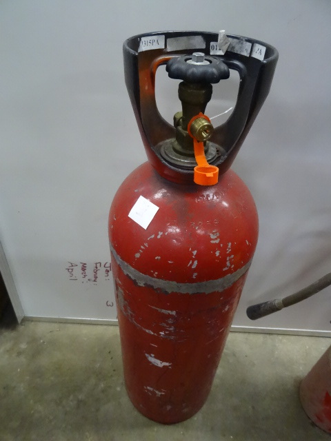 lot 239 image: CO2 Tank Aluminum