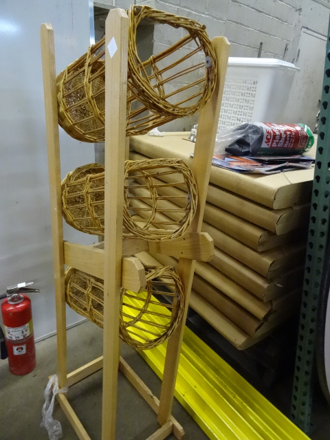 lot 244 image: Retail Rack 12 X 21 X 60