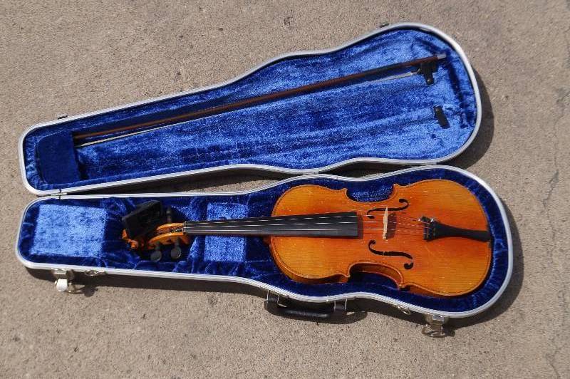 lot 36 image: Violin and Case