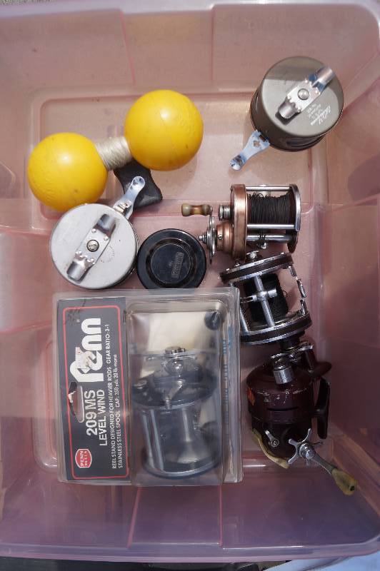 lot 40 image: 6 Fishing Reels