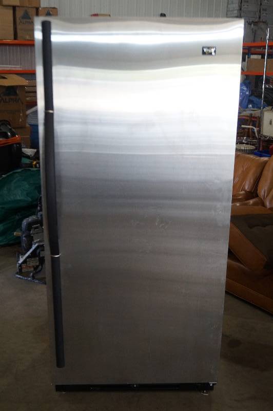 lot 53 image: Whirlpool Fridge