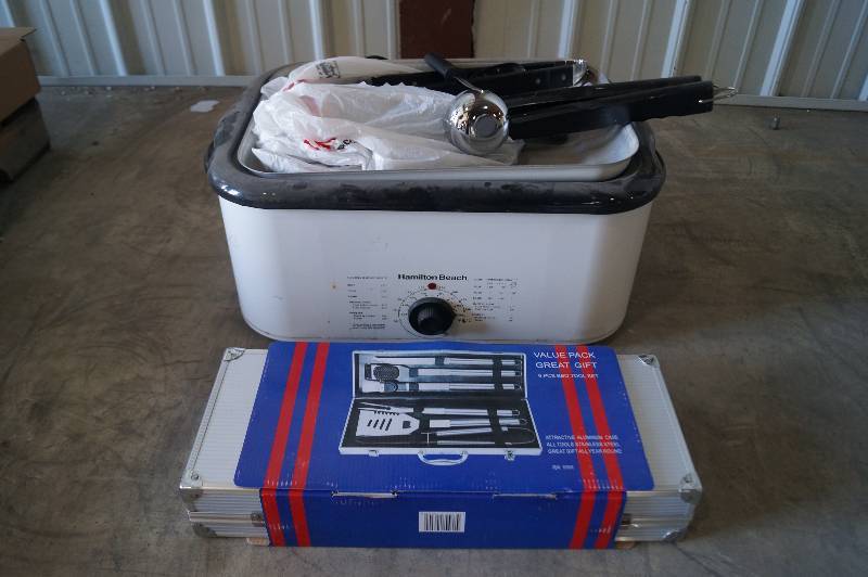 lot 6 image: Roaster Oven & BBQ Set