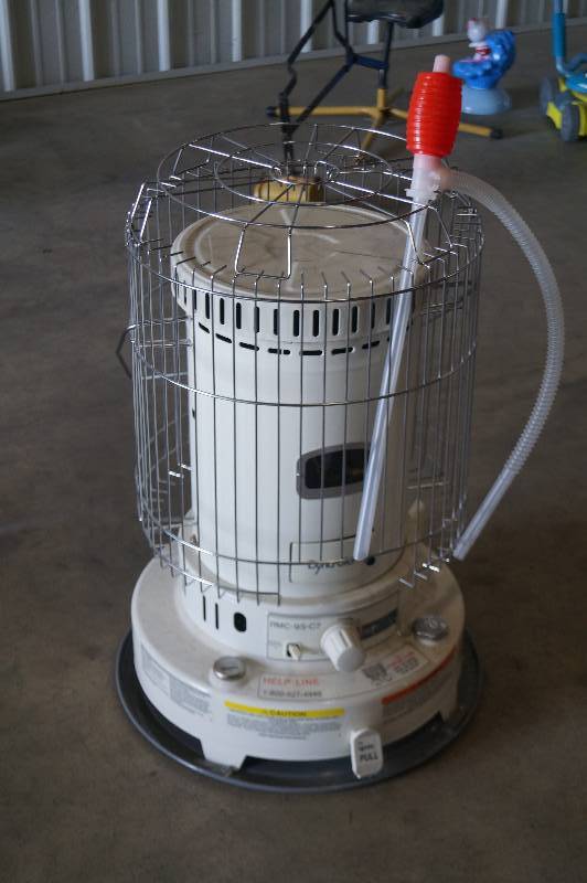 lot 8 image: Kerosene Heater