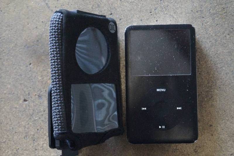 lot 12 image: Apple Ipod Classic
