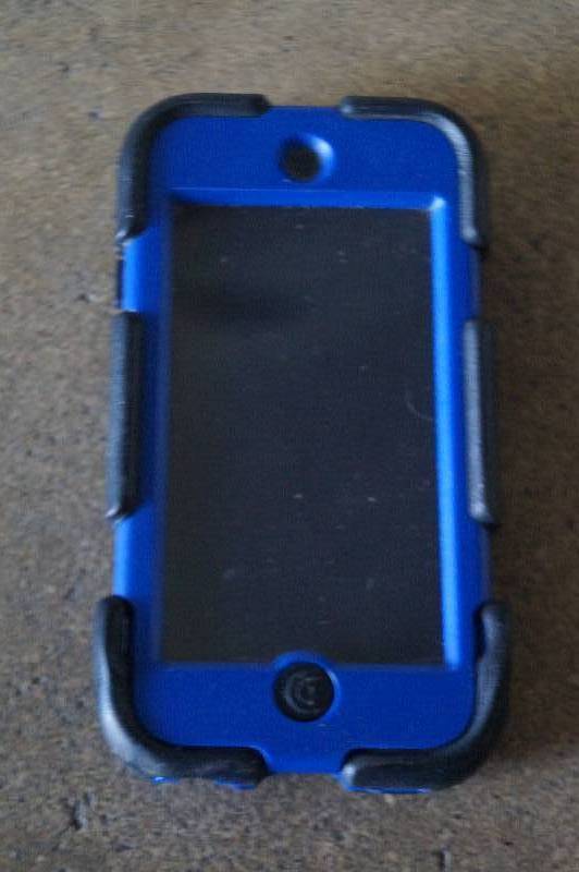 lot 14 image: Apple Ipod Touch 6th Generation