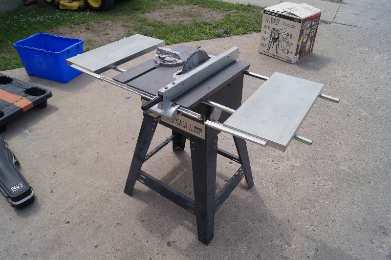 lot 24 image: Table Saw