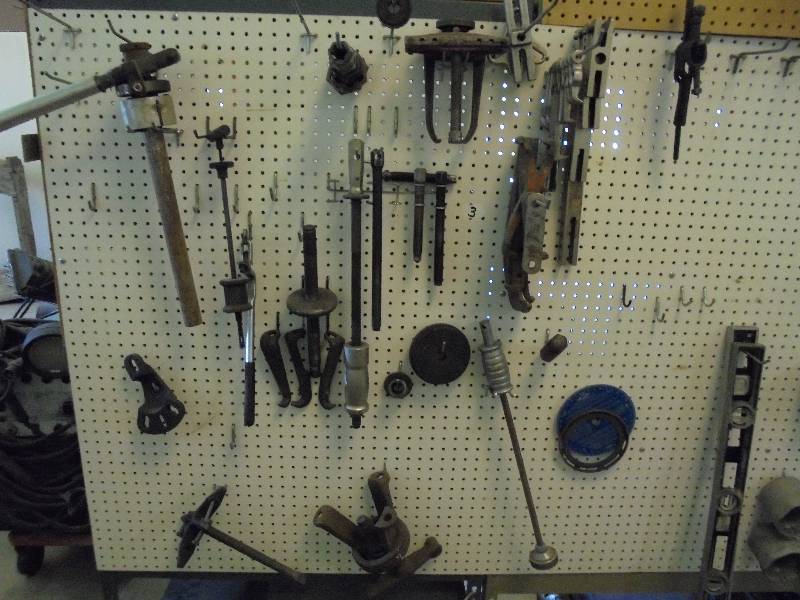 Variety Of Gear Pullers