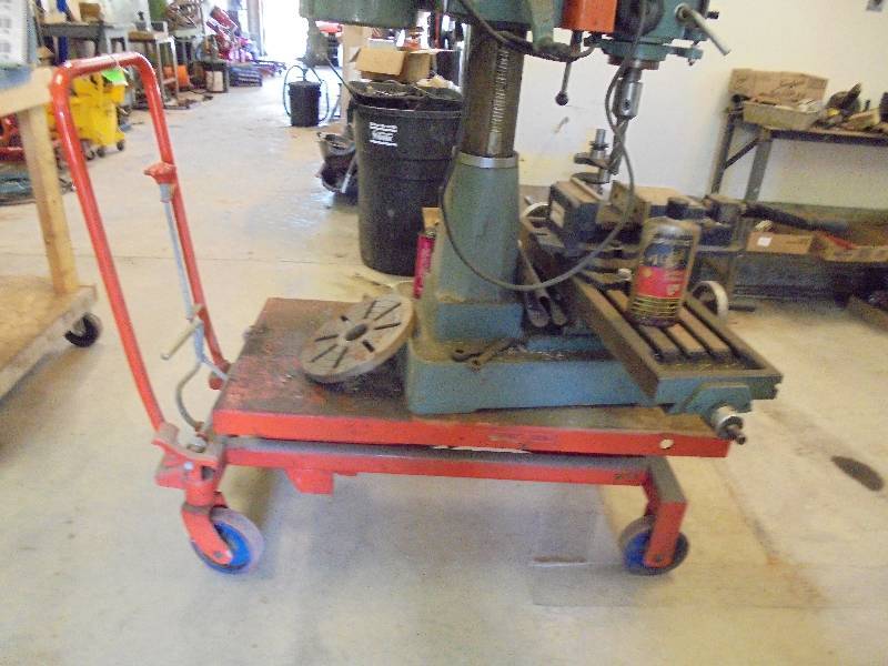 Well-Bilt Scissor Lift