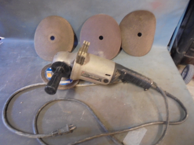 Makita 180mm Disc Grinder