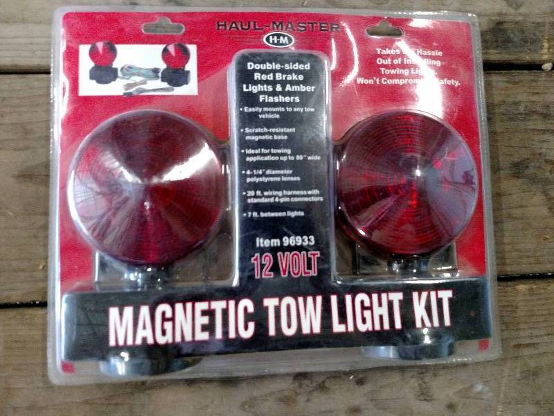 lot 30 image: Haul Master 12 Volt Magnetic Tow Li...